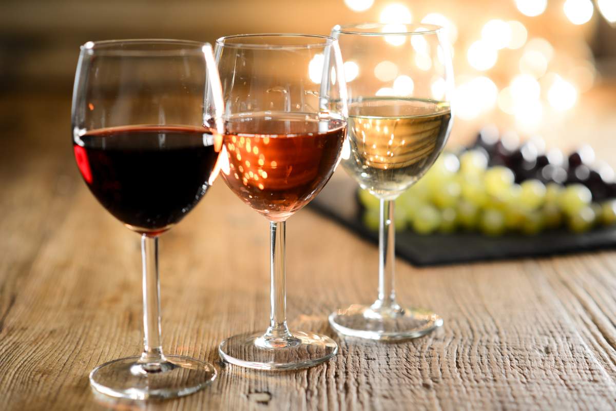 La dégustation d’un verre de vin en trois simples étapes